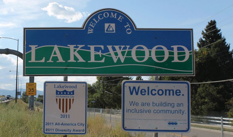 Lakewood CO Welcome Sign
